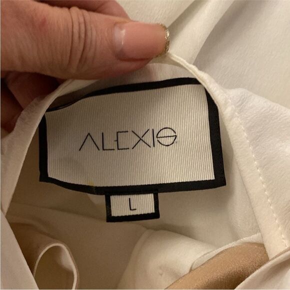 Alexis 100% silk Elegant Cream and whiteWomen's Blouse, L - Picture 9 of 10
